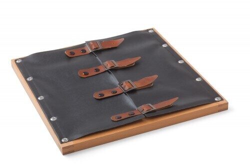 Rāmis ar sprādzēm