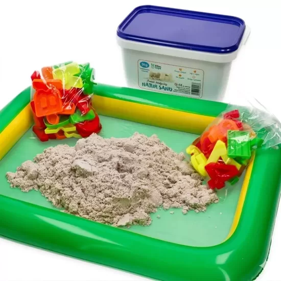 Kinētiskās smiltis Dabīgā tonī 3 kg ar aksesuāriem
