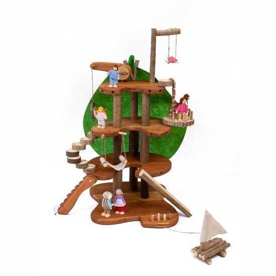 Piedzīvojumu koku mājiņa ar rotaļu figūrām