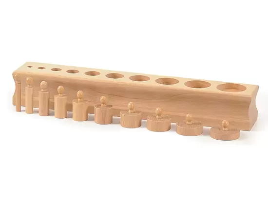 Montesori materiāls. Cilindru komplekts Nr.3