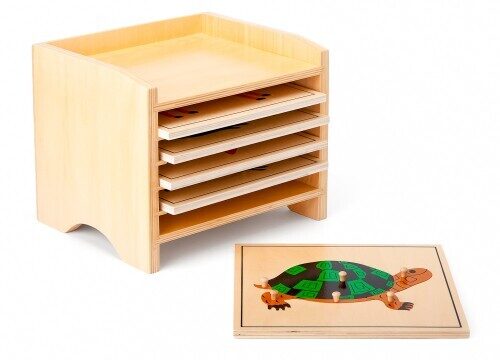 Plaukts ar dzīvnieku puzlēm