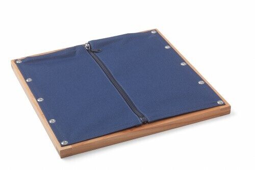 Rāmis ar rāvējslēdzēju