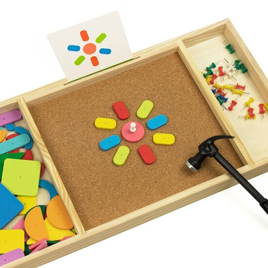 PRadoša spēle ar nagliņām