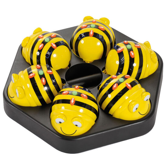 Bee-Bot 6 Robotu un uzlādes stacijas komplekts