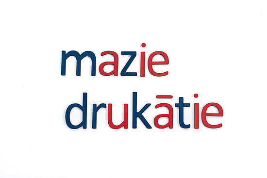 Mazie drukātie burti